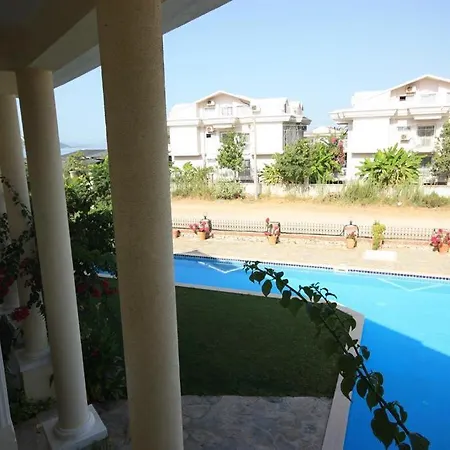 Nearby The Sea With Pool Triplex Fethiye