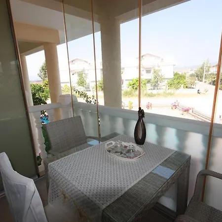 Nearby The Sea With Pool Triplex *