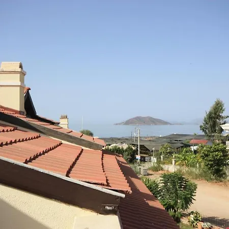Nearby The Sea With Pool Triplex *