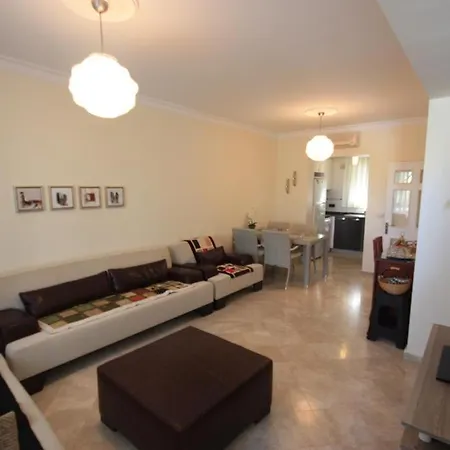 Villa Nearby The Sea With Pool Triplex Fethiye