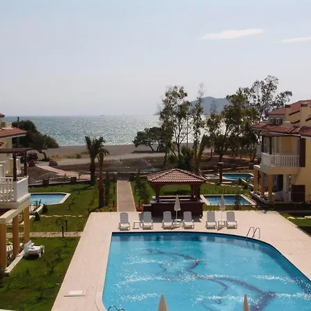 Nearby The Sea With Pool Triplex Villa