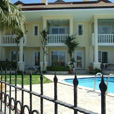 Villa Nearby The Sea With Pool Triplex Fethiye